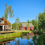 Metsavahi Puhketalu * Kaevussaare