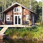 Metsavahi Puhketalu Kaevussaare