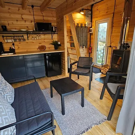 Metsavahi Puhketalu Kaevussaare