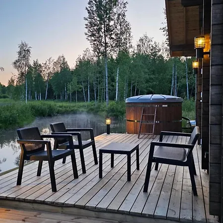 Holiday home Metsavahi Puhketalu Kaevussaare