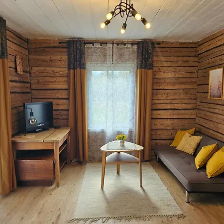 Metsavahi Puhketalu Holiday home *