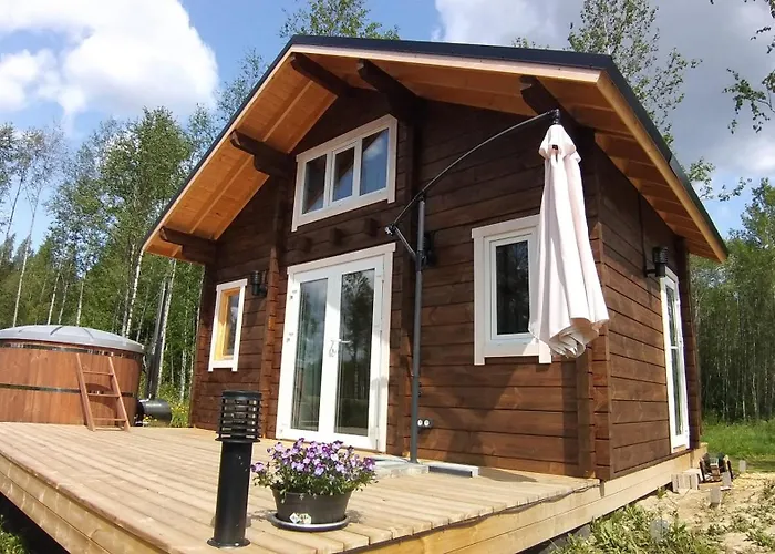 Metsavahi Puhketalu * Kaevussaare