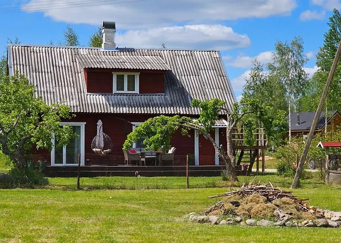 Metsavahi Puhketalu *