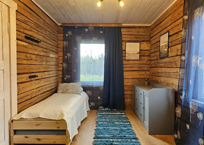 Metsavahi Puhketalu Vikendica