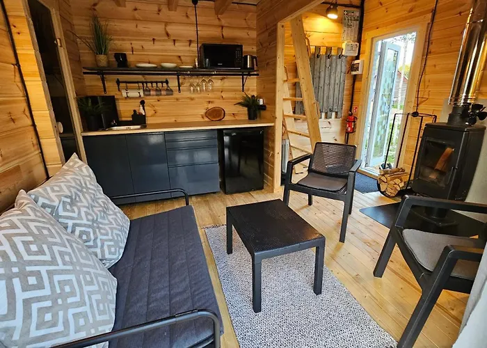 Metsavahi Puhketalu Kaevussaare