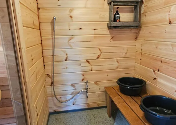 Metsavahi Puhketalu *