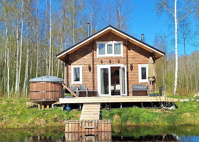 Metsavahi Puhketalu *