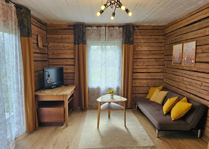 Metsavahi Puhketalu Vikendica *